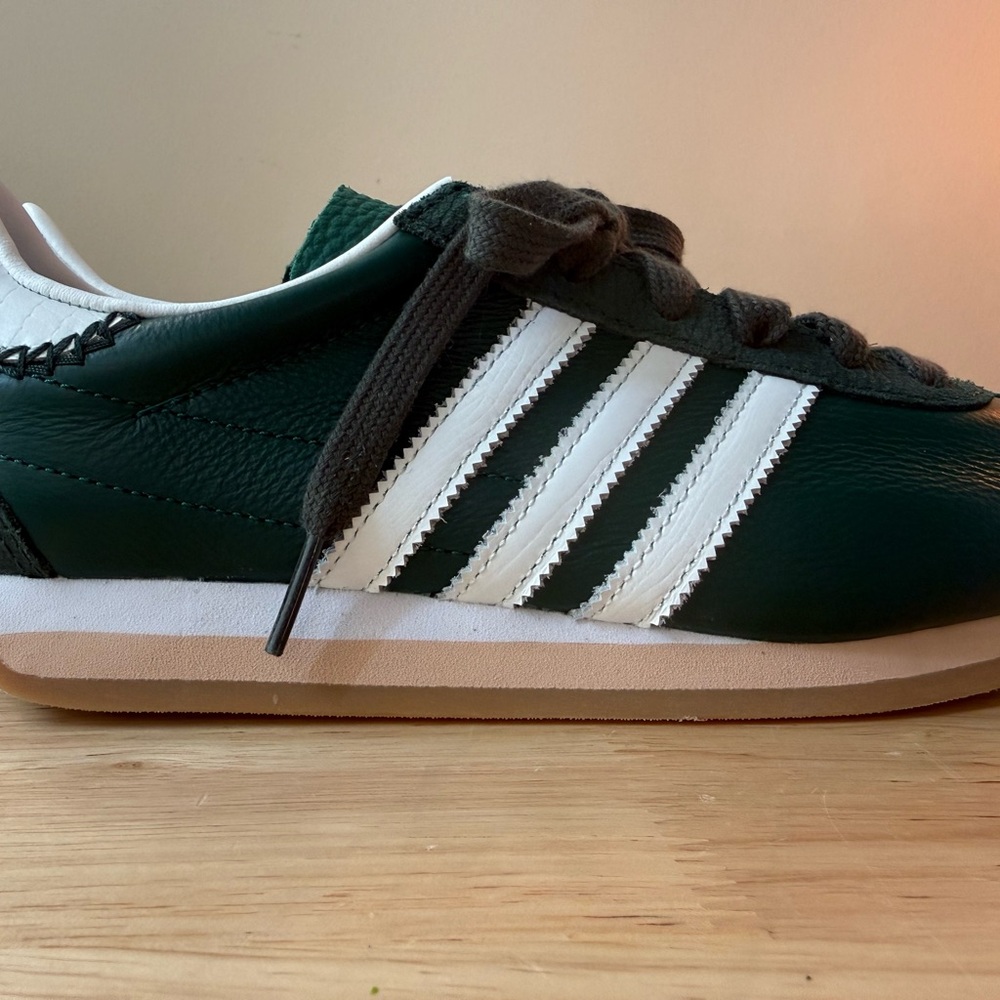 Adidas Country OG Retro Forest Green with 3 White Stripes Sneakers - Picture 6 of 9